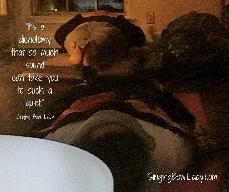 Be_Bowled's tweet photo. #exploreyourmore #meditation #singingbowls #soundbath #quartzcrystal #freakingamazing #mesmerizing #inthezone #alphathetaland #lovemybowls https://t.co/340HXxdQ7p