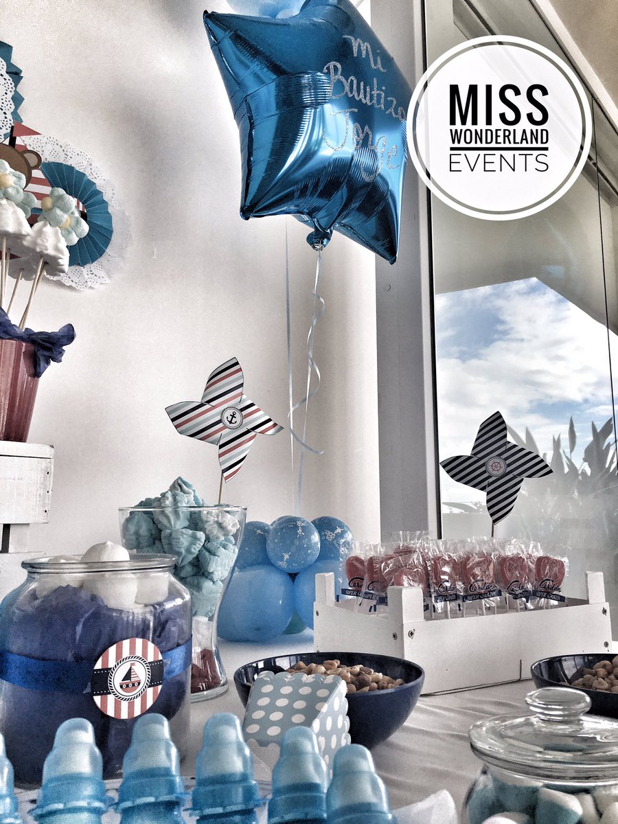 MissWonderland3's tweet photo. #blue https://t.co/NQOQHfDEIh