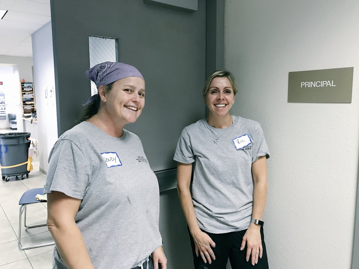 And we are done painting <a href="/SanPasqualHS/">San Pasqual High</a> . I’ll bet these doors never looked so good. =P 
#ServeDay <a href="/thechurchrb/">The Church at RB</a>