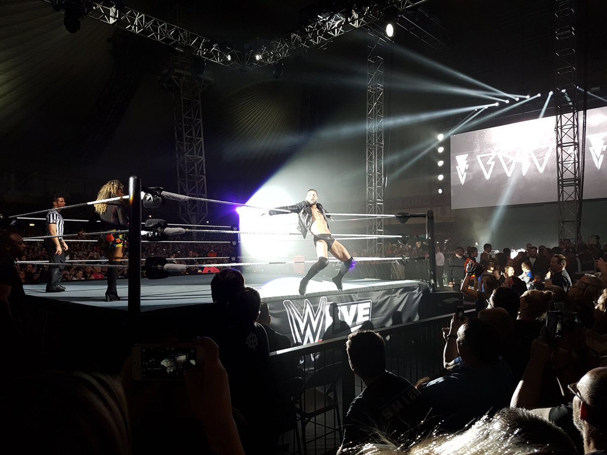 lifewithanguish's tweet photo. Kicking off #WWEButlins @finnbalor! #WWEMinehead https://t.co/jweFOuP7bW
