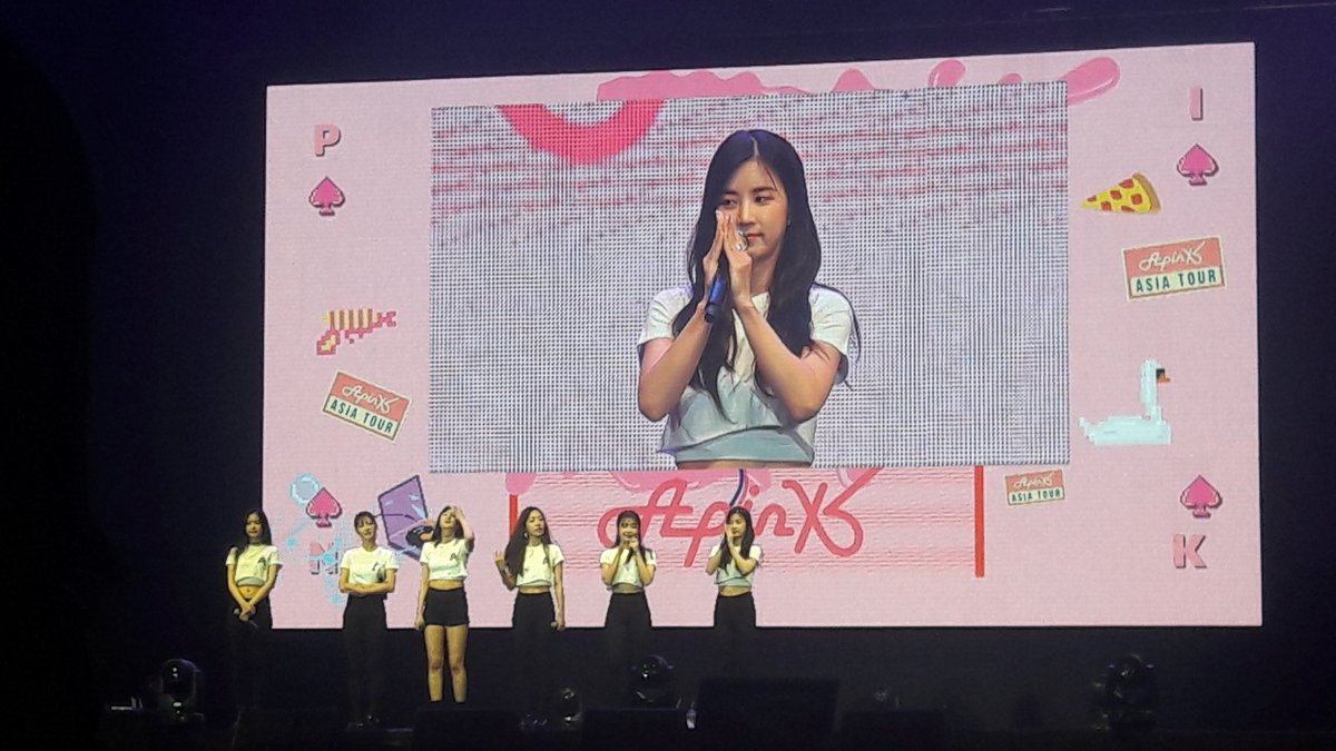 Rongfanbase's tweet photo. 171104 Chorong #에이핑크 #박초롱 (@Apinkpcr) - Apink Asia Tour 'Pink UP' in Thailand by kipaihae https://t.co/lNLpQPs47n