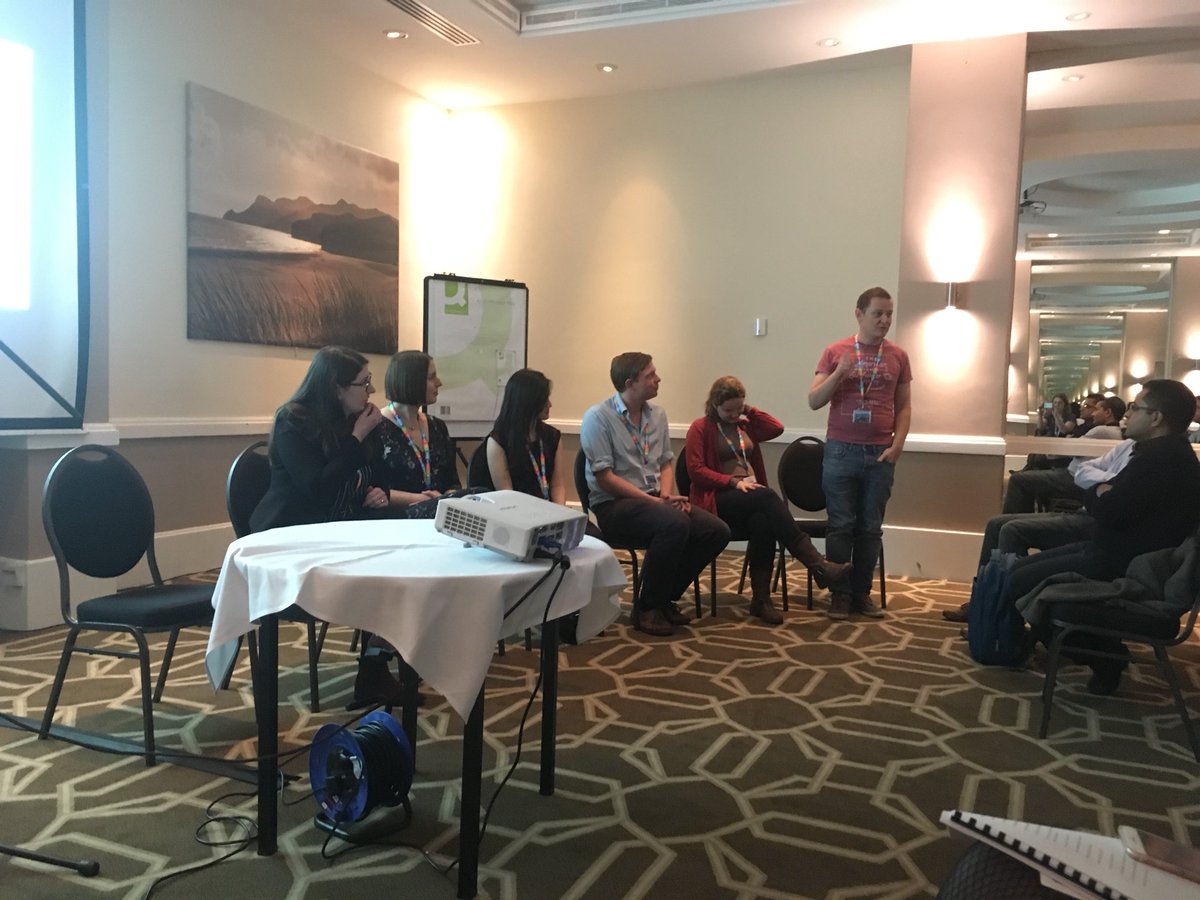 dralirobb's tweet photo. Expert panel: our amazing trainees tackle questions from our delegates @MADEinHEENE @RCPath @ACP_Pathologist @nhsfyp #PathToSuccess17 https://t.co/GnEX6JtUkn