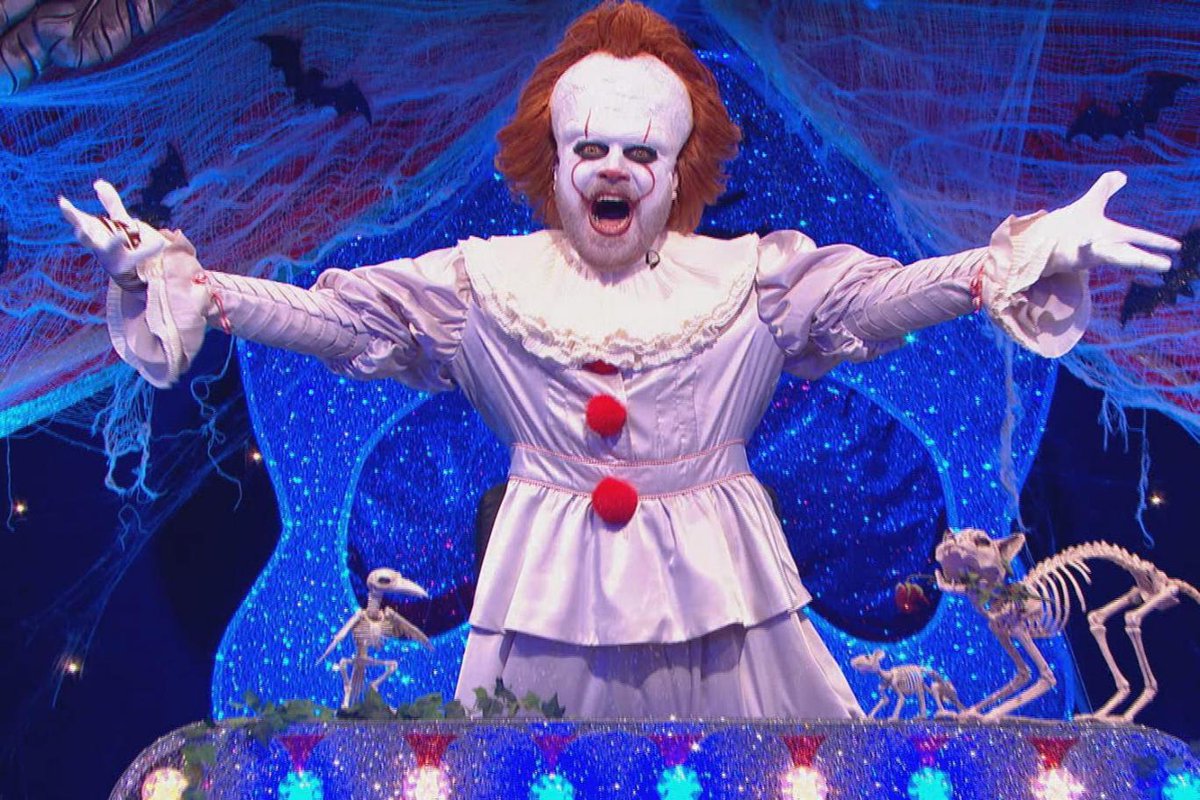 DHBScott's tweet photo. After seeing this photo of Keith Lemon as Pennywise on Celebrity Juice, does anyone else see the resemblance to Mr Tumble? #waaait https://t.co/g7XdfGaKcD