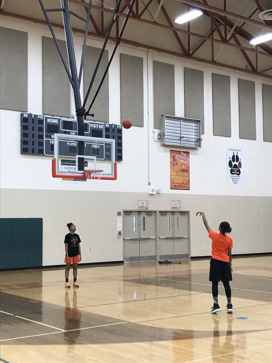 PEHSgbb's tweet photo. Working hard this morning at getting better. #GRIT #SplitAction https://t.co/VEvgm85JXW