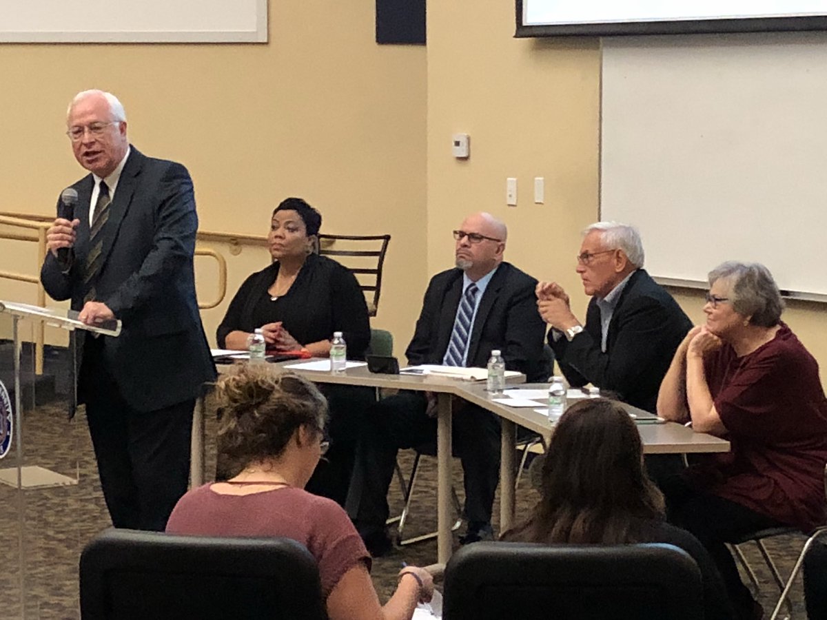So grateful for <a href="/leeUSOR/">School of Religion</a> panels on self care, reaching future generations, leading change &amp; justice. <a href="/LeeU/">Lee University</a> Homecoming 2017