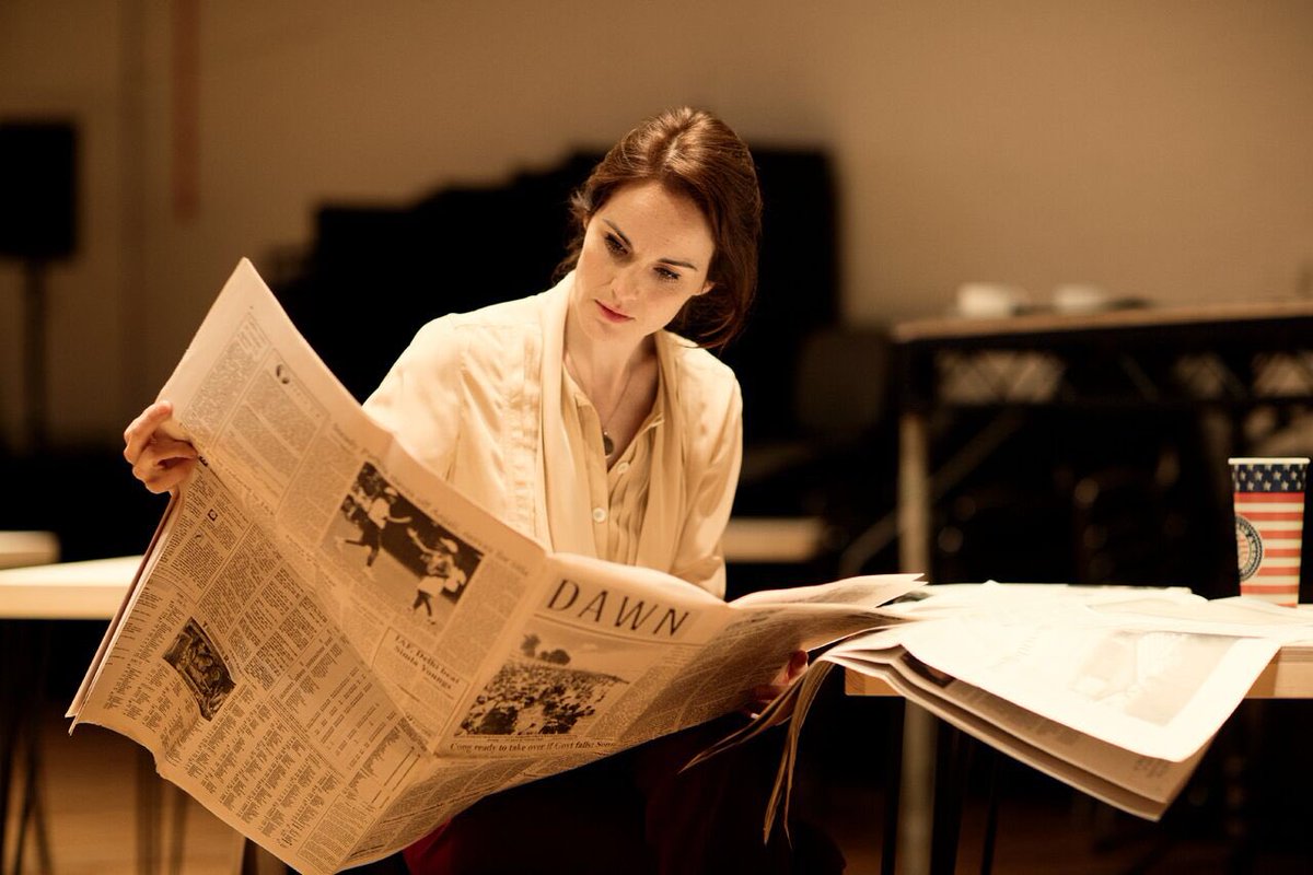 StageTalkUK's tweet image. PREVIEWS tonight: #ntNetwork @NationalTheatre starring @BryanCranston &amp;amp; #MichelleDockery - directed by Ivo van Hove
goo.gl/heCpks