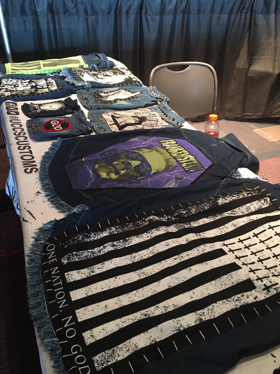 uccscustoms's tweet photo. #actattooexpo Day 2!!! Handful of vests ready for the furry creatures in your life...Swing by and say hello! #unclecharlieschopshop https://t.co/RI0iafSqAE