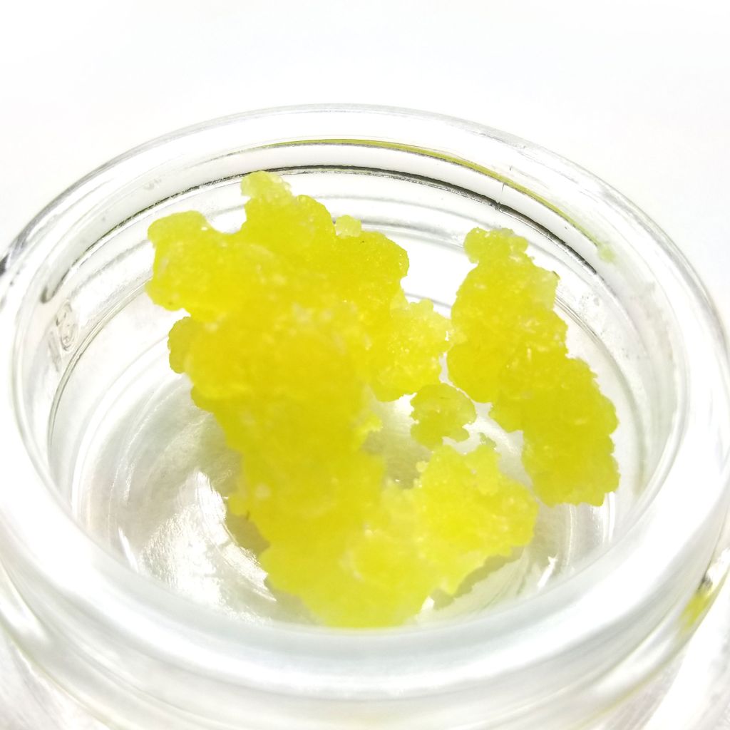 Cannastick's tweet photo. Our new CBD strain from @impulsecbd in stock... NEON LIGHTS 🔥 🔥 🔥

80%+ FULL SPECTRUM #CBD #wax made with 100% #Colorado grown #hemp 💯 https://t.co/vbLeokznSJ