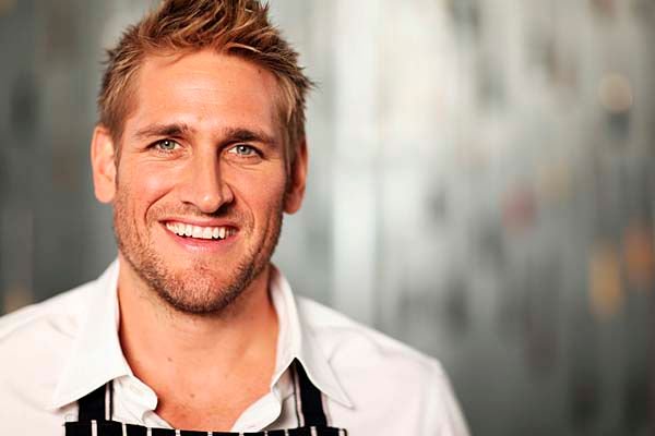 Happy Birthday Curtis Stone!  The celebrity chef turns 42 years old today! 