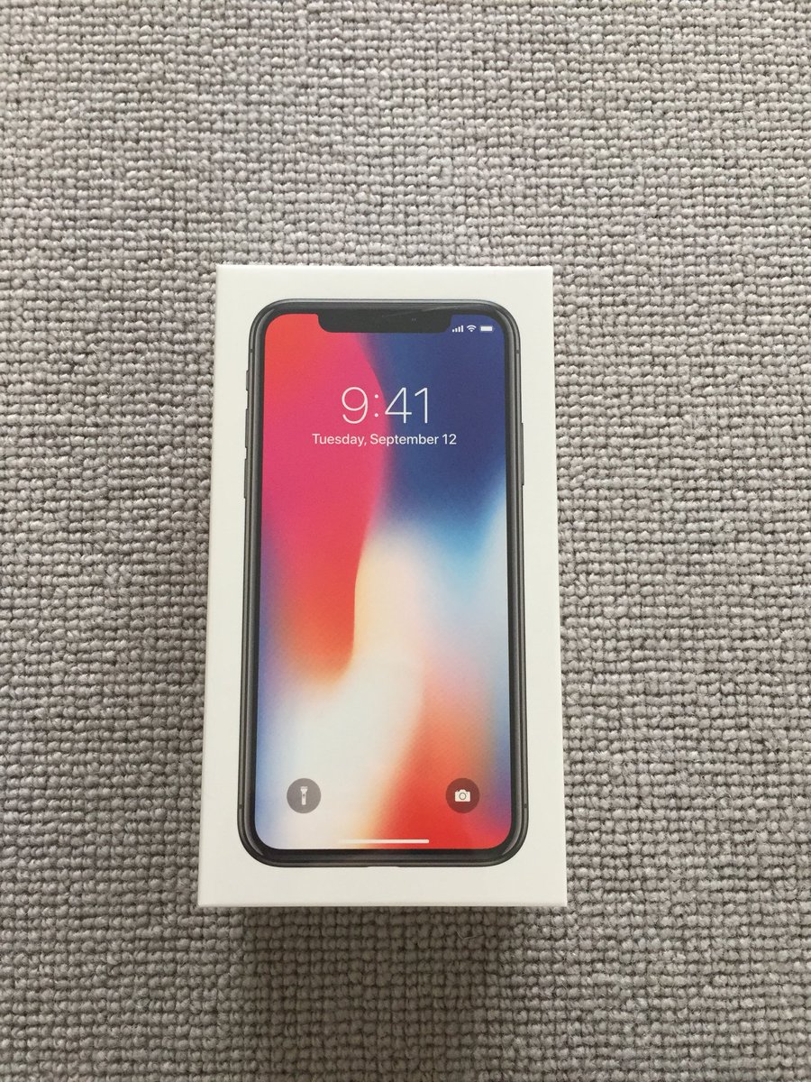 sam_towler's tweet photo. Two iPhone X’s left. One space grey and one silver. Both 256gb and with the original receipt. #iPhoneXMashable #iphonex #iphonex #apple https://t.co/BILgwXEYm0