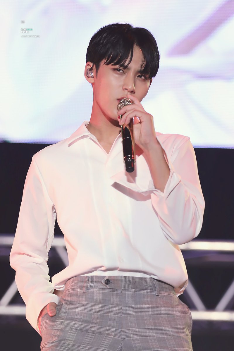 seongwurn's tweet photo. ...okay fuck https://t.co/BYzNq6sT2V
