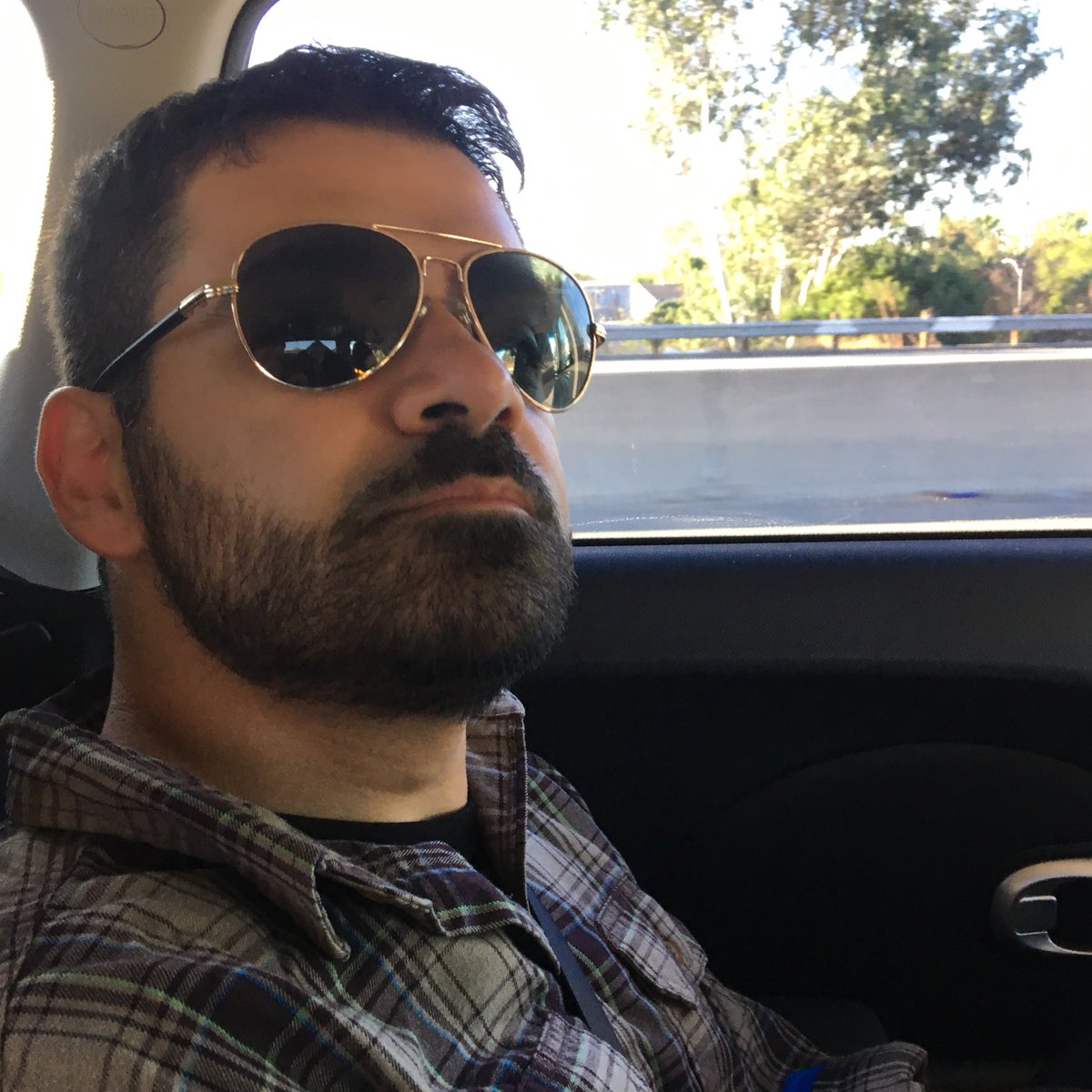 ShakedBerenson's tweet image. Sharing uber to #AFM2017 w/ @JonathanBarkan.  No driving tonight! @DreadCentral @epic_pictures