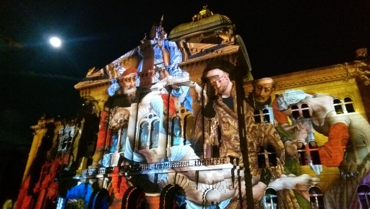 writerin_'s tweet photo. #zwingli und #Bildersturm am #bundeshaus #Reformation2017 https://t.co/LgsibM7Jt4