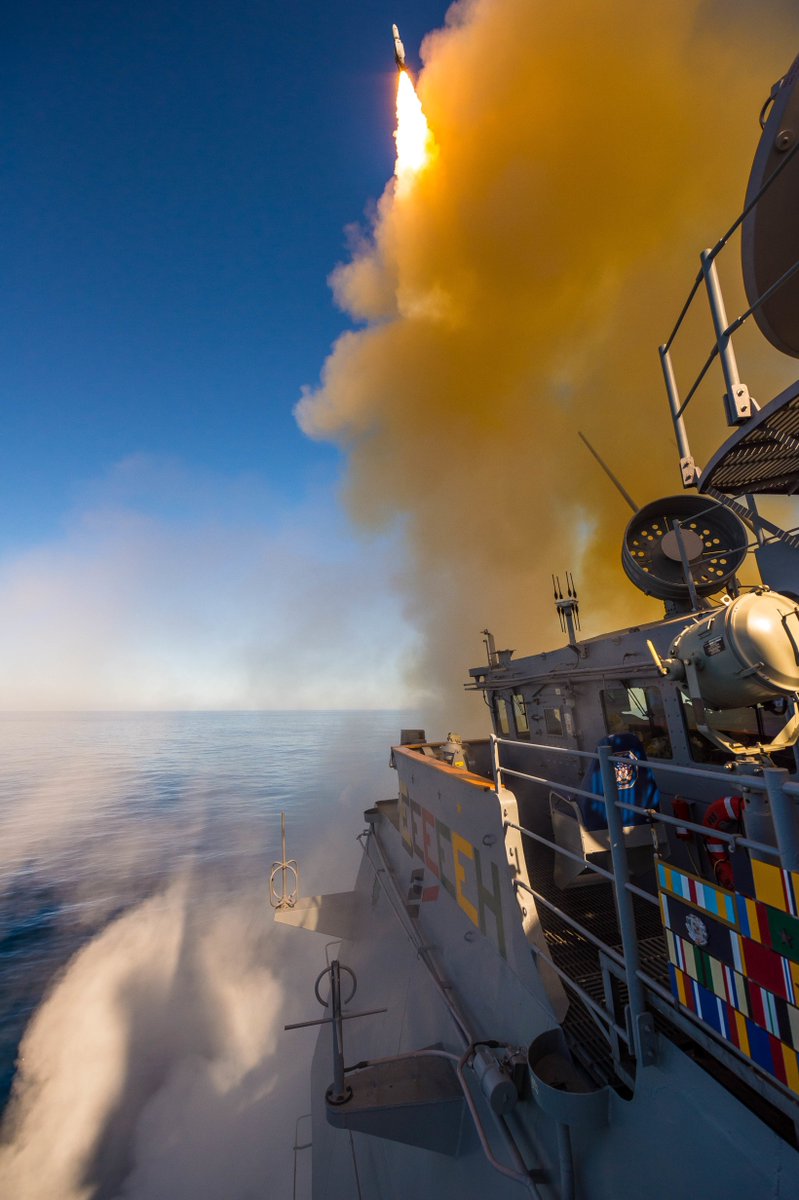 SurfaceWarriors's tweet photo. Historic test mission for #SURFOR #AEGIS Baseline 9 cruiser, successful live-fire #missile ex - https://t.co/czCpRmBRmY #iDriveWarships https://t.co/rairTAsyiA