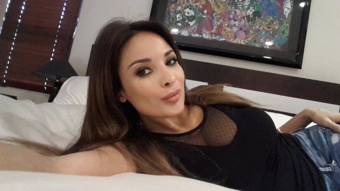 Have a good Saturday guys ☺☺ https://t.co/159nCi1xsR