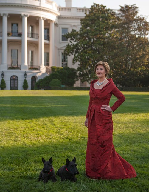 Happy Birthday to Laura Bush who turns 71 today! 