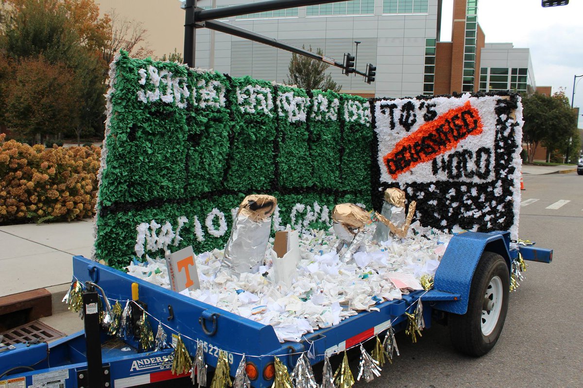 Homecoming 101: Vote for your fav float - use this tag for Pi Beta Phi #VOLFLOAT30
<a href="/UTKPanhellenic/">UTK Panhellenic</a> <a href="/tennalum/">UT Knoxville Alumni</a> <a href="/UTKnoxville/">UT Knoxville</a>