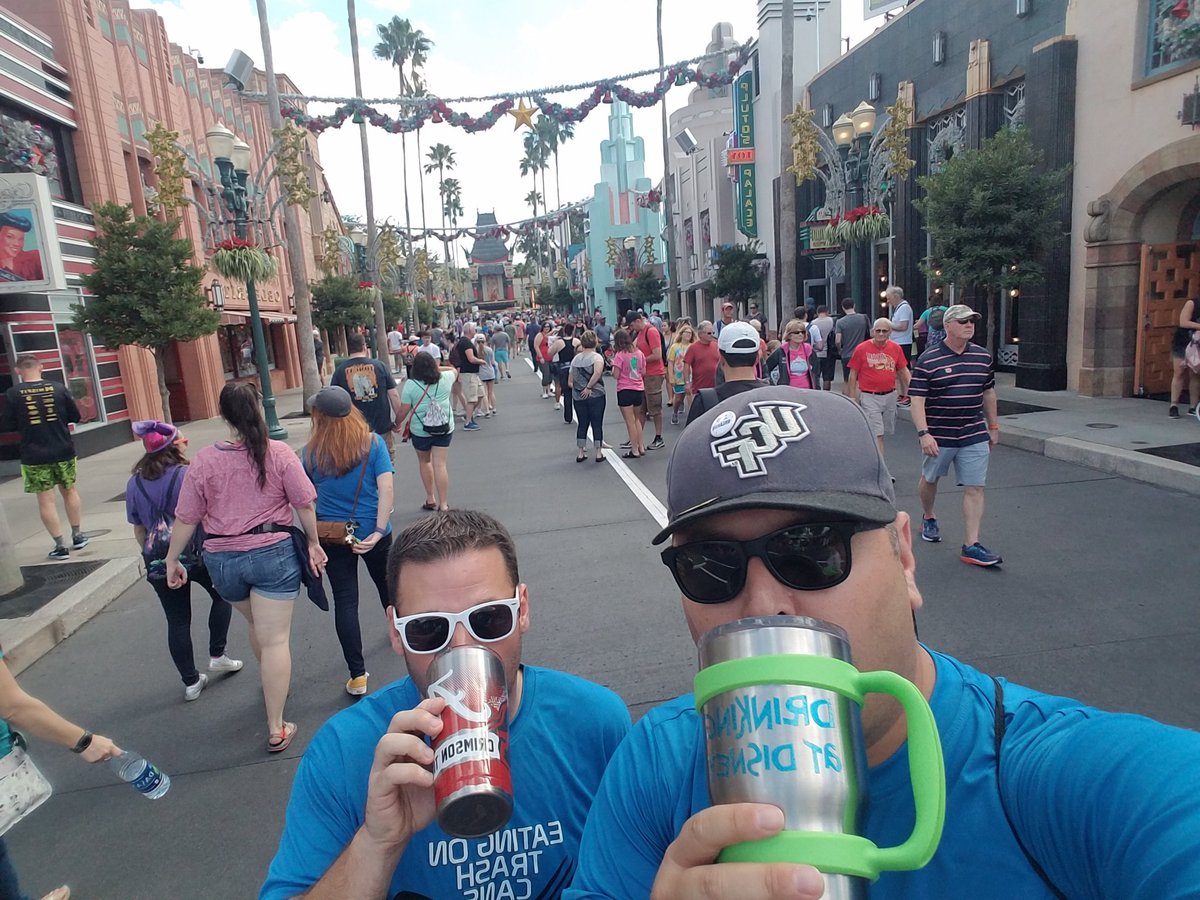 The BELLOWS STREET BRAWLERS of the <a href="/3OPPRumRunners/">3OPP Rum Runners</a> Fantasy Football League have entered the race course.   #EatingOnTrashCans2k