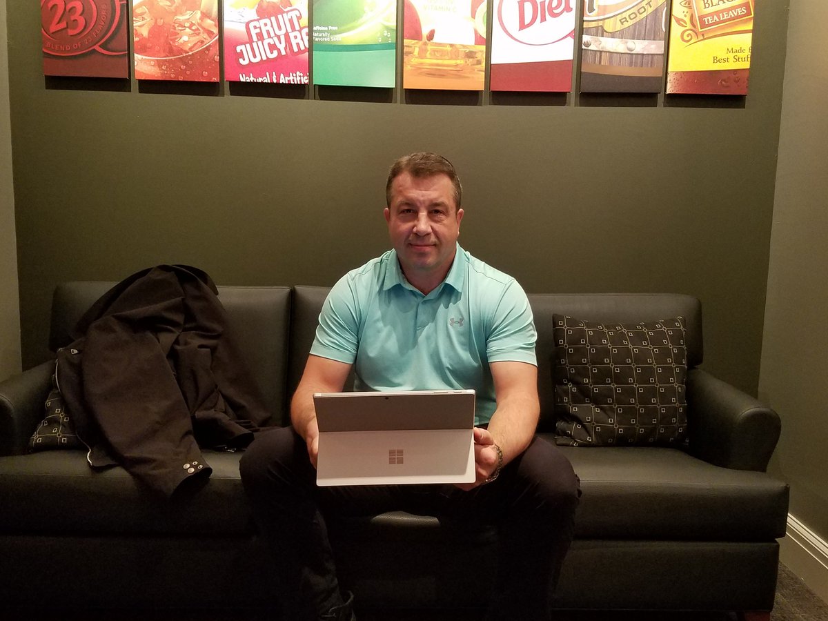 DallasStars's tweet photo. Shane Churla is in the @drpepper lounge and ready for your questions! Keep em coming with #AskChurla! https://t.co/6IEYsx3Lcu