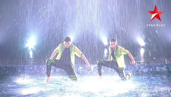 StarPlus's tweet photo. Whose performance left you breathless? RT for Faisal &amp; Vaishnavi and Like for Hip Circle. #DanceChampions @remodsouza @terencehere https://t.co/fsNEsloB5s