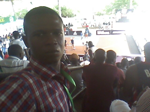 KomiBiscone's tweet photo. En direct du stade omnisport de Lomé pour la CAN FIBA #3*3 AFRICA CUP 2017 https://t.co/pRUq7Ue8WI