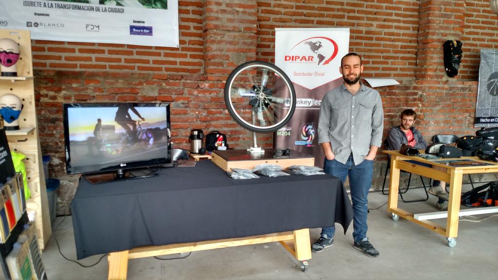 FabricadeMedios's tweet photo. Te invitamos a #expopedalea, evento de ciclismo urbano hoy hasta las 18 horas en Puma 1180 https://t.co/WtRN8sIKka