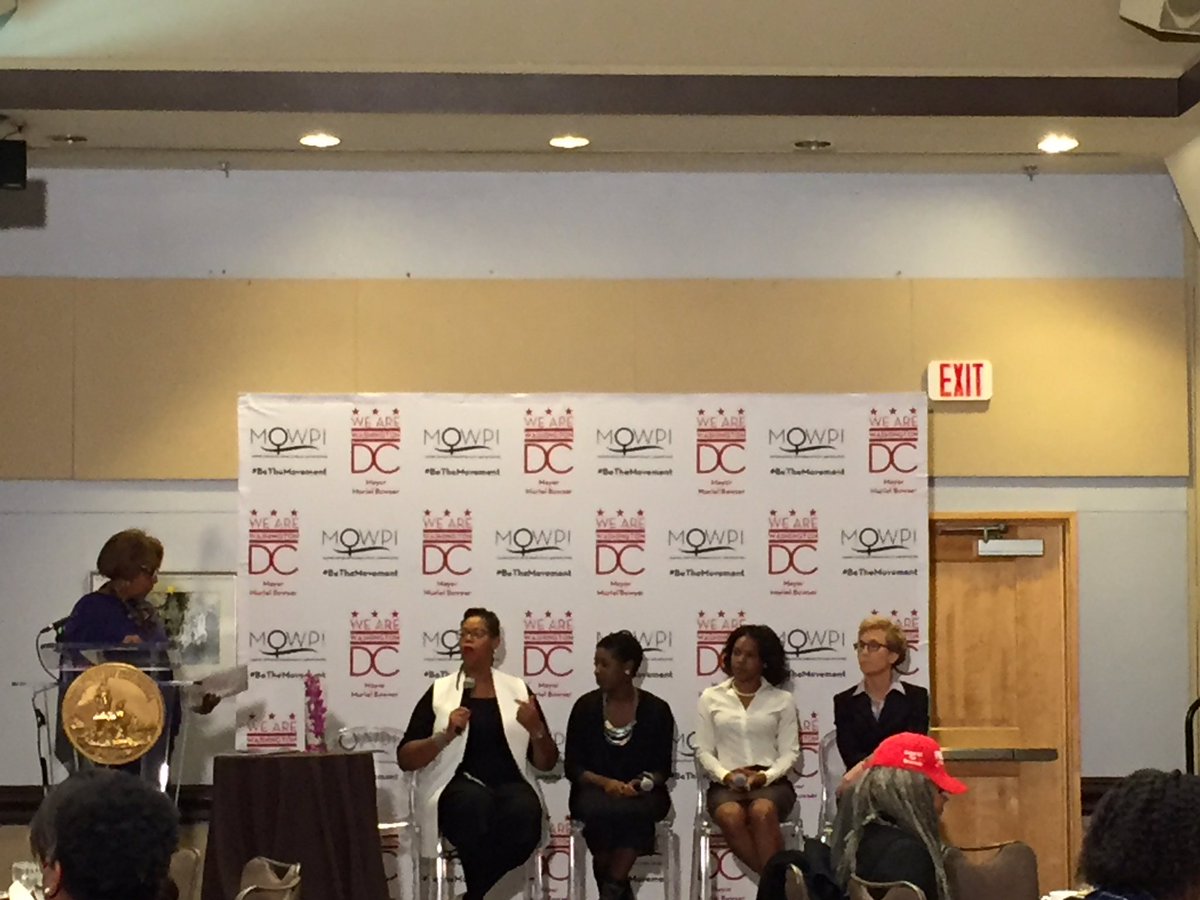 Recap panel at lunch w/ <a href="/emilyslist/">EMILYs List</a> <a href="/JonaeWartel/">Jonae Wartel</a> #terriquinne &amp; <a href="/NStreetVillage/">N Street Village</a>! Thx for sharing your expertise! #BeTheMovement