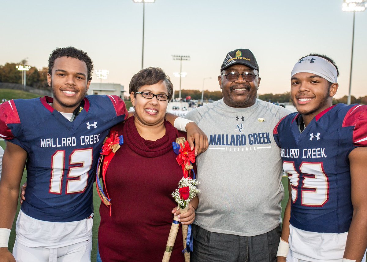 DBell1908's tweet photo. Family‼️. Football. Is. Family.  Family. Is. Football. #SeniorNight2017. #CreekSquad2017 #Creek17 https://t.co/OZseVuxDN4
