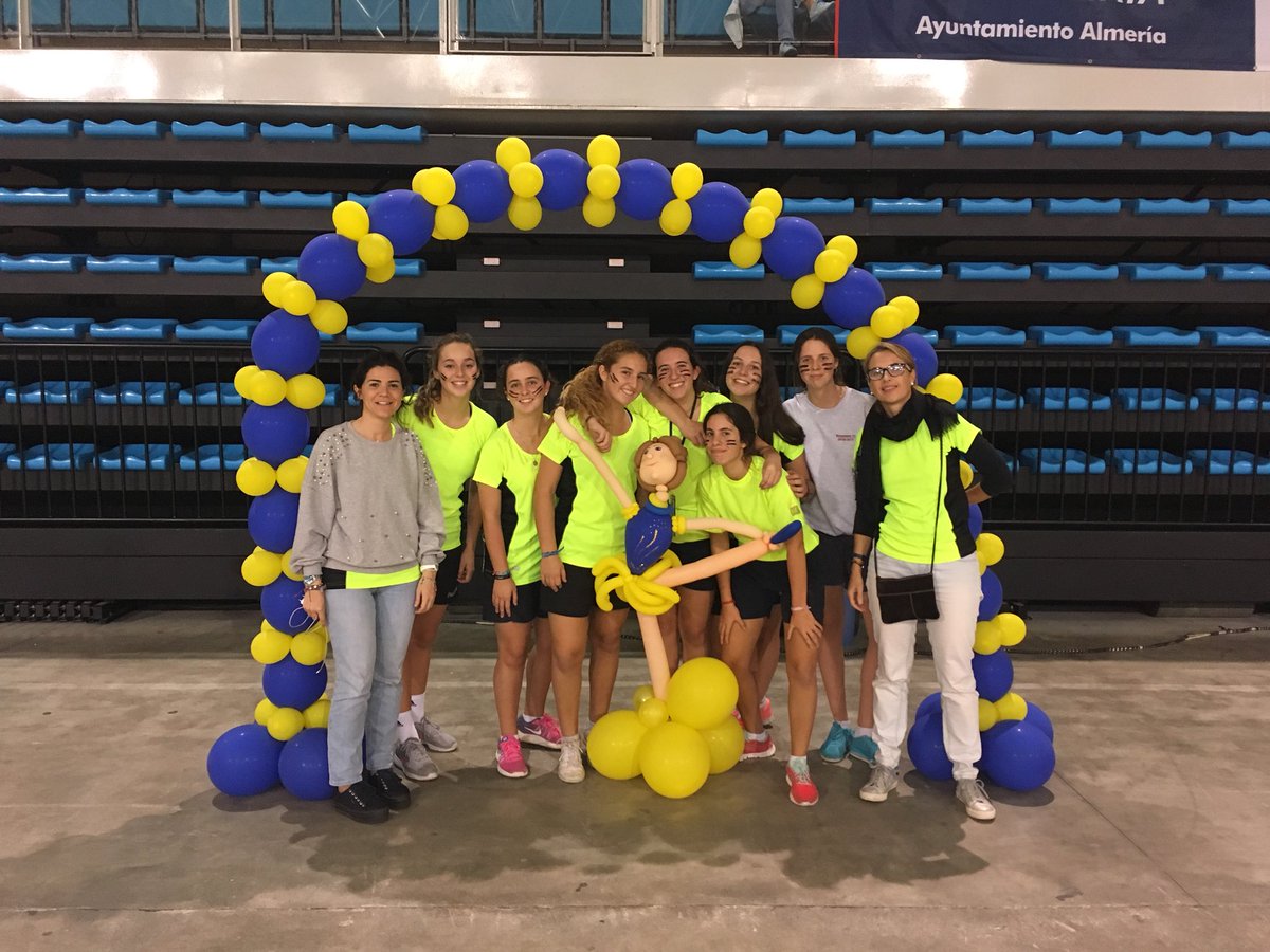 Club_Sierramar's tweet photo. Campeonas y subcampeonas en voley 🥇🥈 #XVIOlimpiadaDeportivaAlmedina https://t.co/cL74MZ5isi