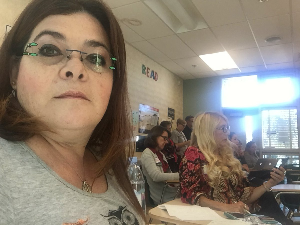 jmdelpilar17's tweet photo. At SDCUE Tech Fair to help to me with my 703 class #edd703 #irvine7 https://t.co/eYqph0g6ns