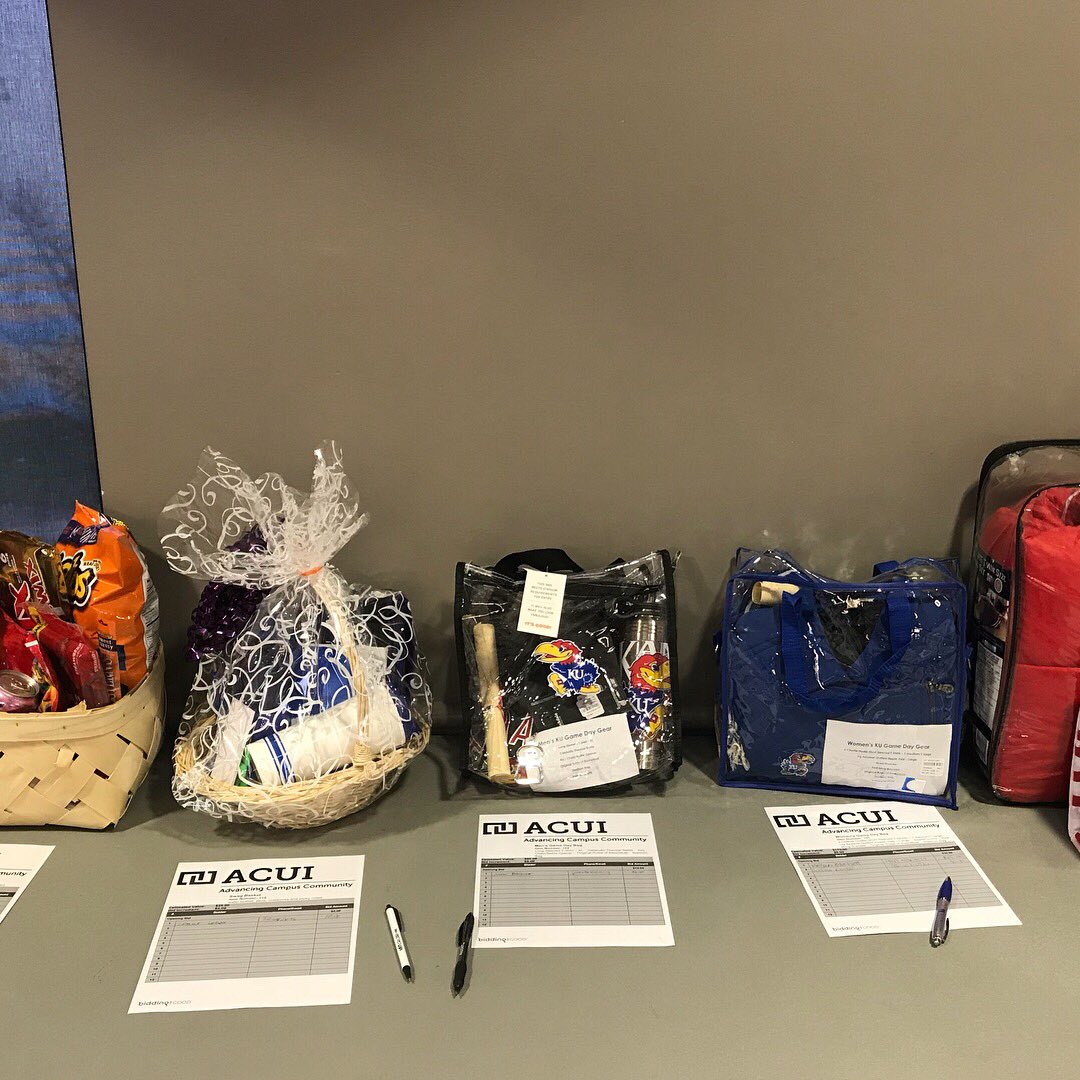 ACUIRegionII's tweet photo. Lots of great items to bid on at the Silent Auction! Bidding ends TODAY @ 6:30. Head to Ballroom East to see more. #RegionII17 #showmeACUI https://t.co/TlZonx45Vz
