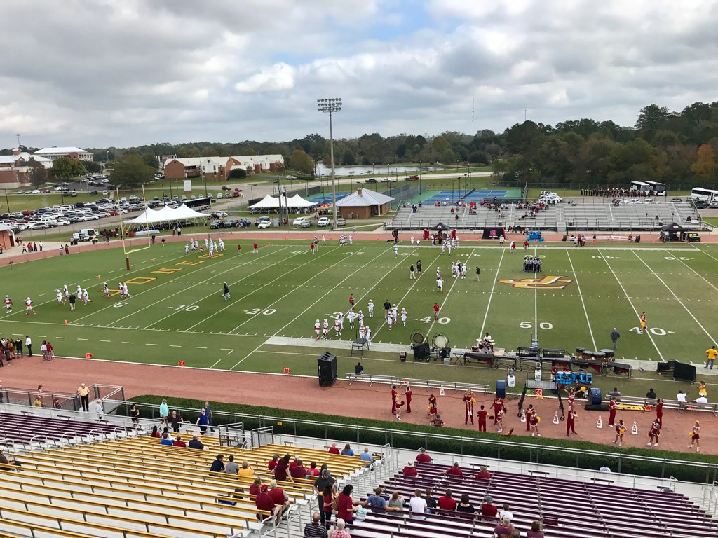 EMCCathletics's tweet image. We are about 45 minutes away from kick here at JCJC. If you can’t be in Ellisville, watch: emccathletics.com/live