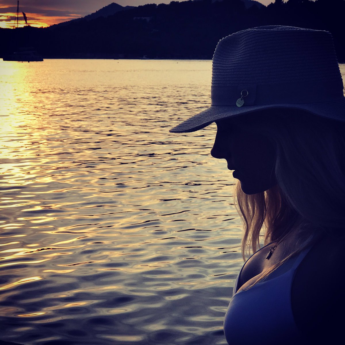 KatherynWinnick's tweet photo. Expect Nothing.. and Appreciate Everything. https://t.co/BW2iBVscvL