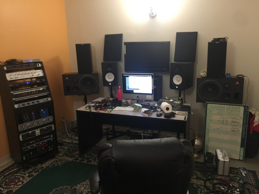 dogsofwarmusic's tweet image. You can stare at this rack! 😍