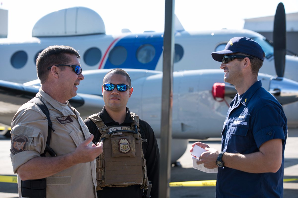 CBPFlorida's tweet photo. We're hiring. Meet Officers and Agents with U.S. Customs and Border Protection @CBPJobs at the NAS Jax Air Show https://t.co/qFtPLUeQ7n https://t.co/l5UAx46ZEw