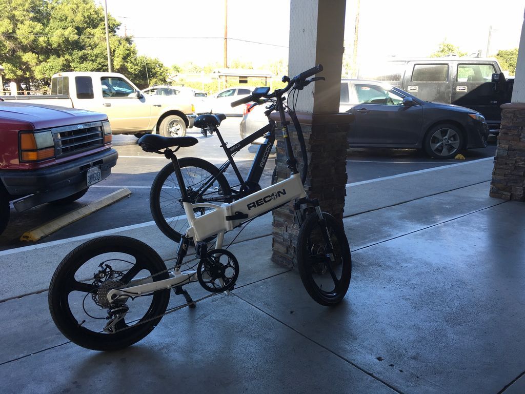 ElectriCyclists's tweet photo. Electric bikes at Starbucks Ojai!
#electricbike #ojai #starbucks #reconbike #coffee #love https://t.co/B6yMtOC5WV
