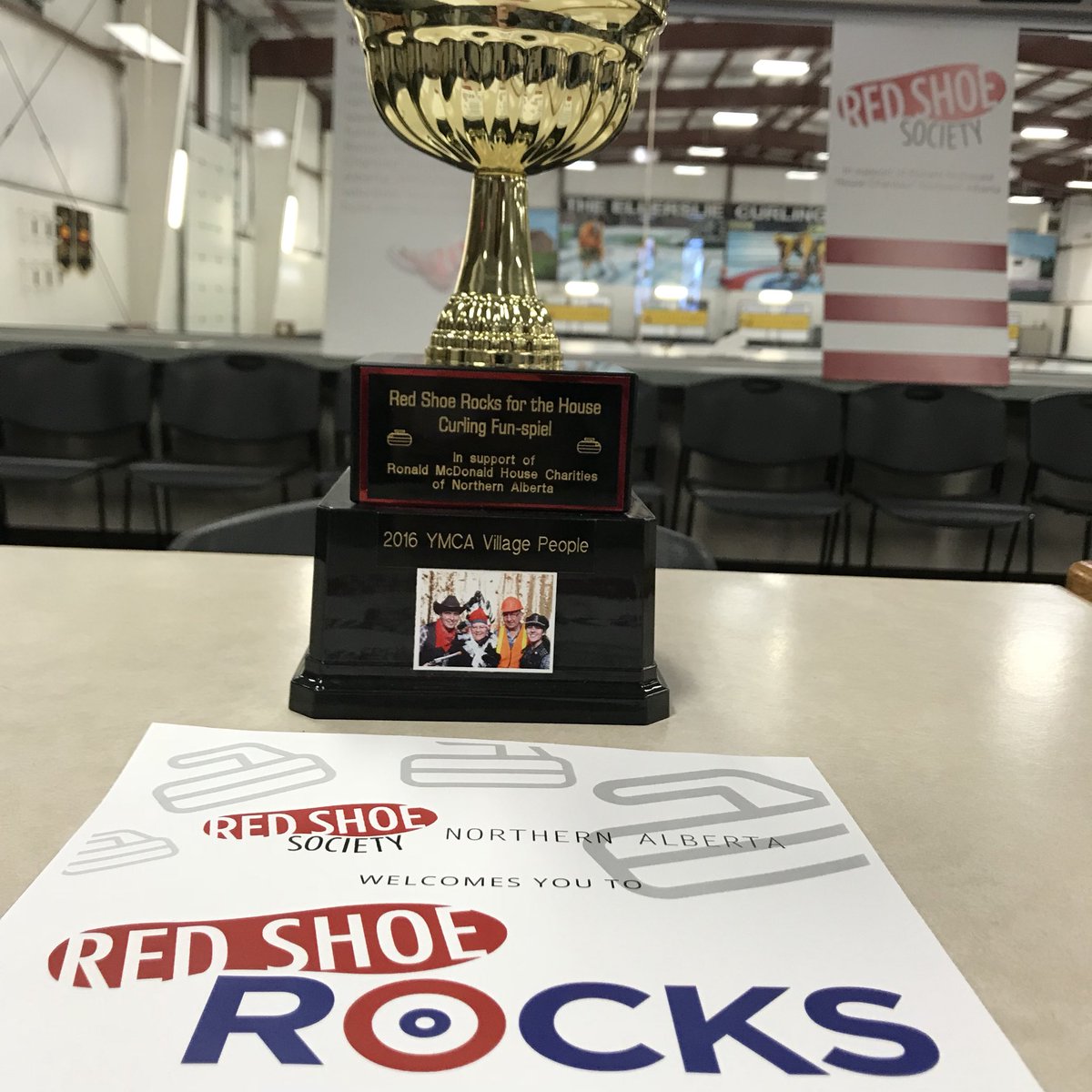 RSSYeg's tweet photo. Who’s going to have their team photo on this shiny trophy this year? #MakeFunMatter #winme #RedShoeRocks https://t.co/EJDfNcTEei