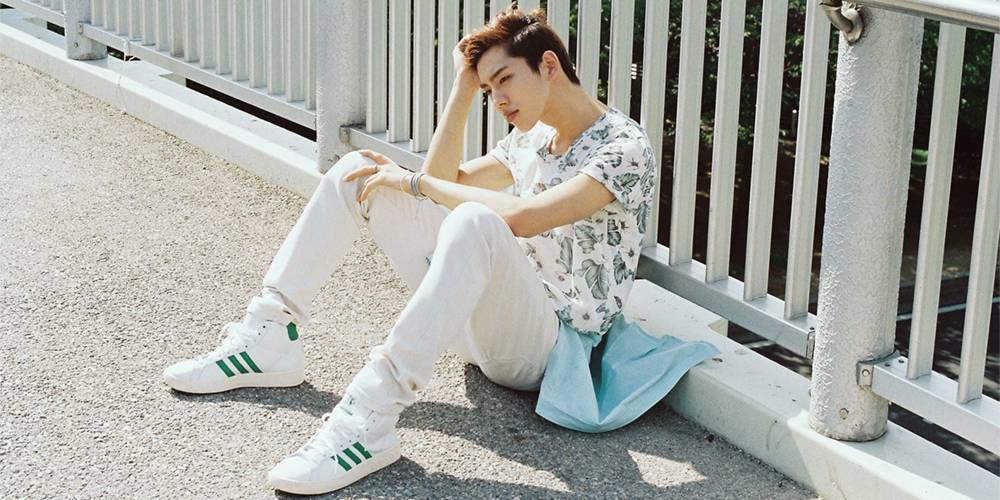 Wakes up to see <a href="/TaejonWai/">Ｔａｅｊｏｎ Ｗａｉ</a> gone. Gets out of bed and gets dressed for the day. Walks outside and smiles a bit. Sits down and waits for Tae.