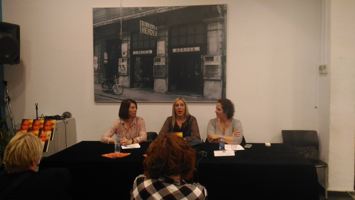 AmyHillB05's tweet photo. Presentacion en Barcelona del ultimo libro de Patricia Miller. El infierno en tus ojos https://t.co/Wym88LIzXN