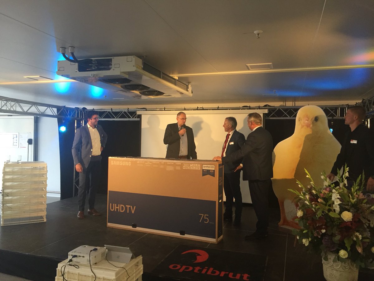 Opening nieuwe Broederij <a href="/OptiBrut/">Optibrut GmbH</a>. Prachtige nieuwe locatie. Hans, Klaas en familie veel succes!