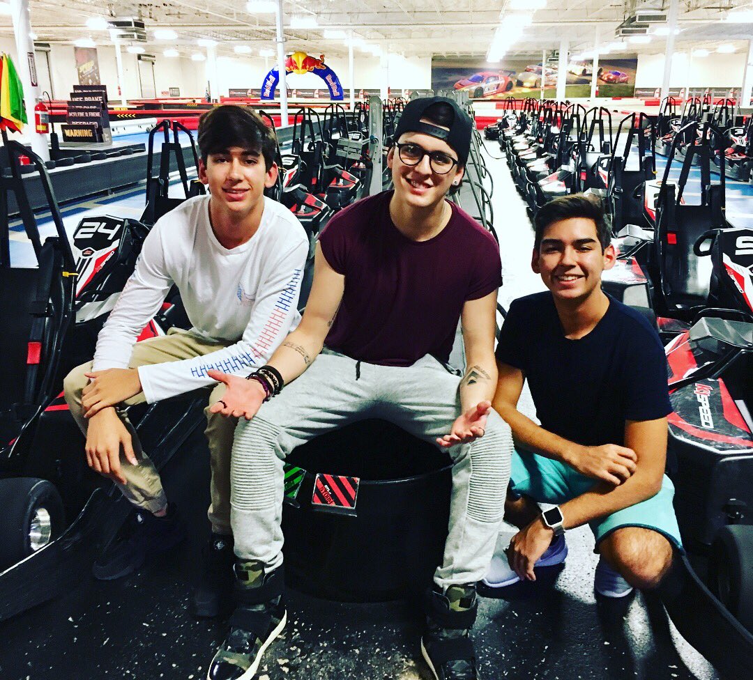 alanmatheus01's tweet photo. Gokarting yesterday🏎🤘🏼 https://t.co/fKUfqpexSk
