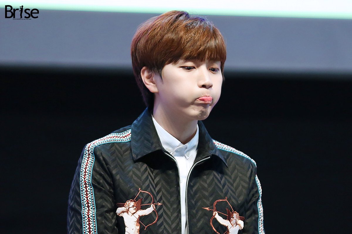 deulpics's tweet image. the baby pouts :c
©brise