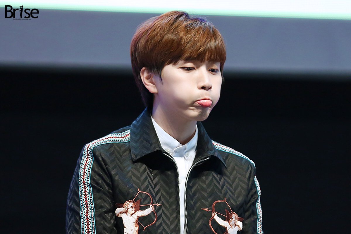 deulpics's tweet image. the baby pouts :c
©brise