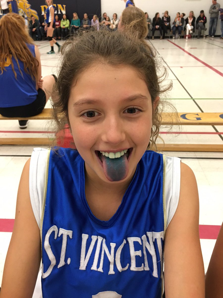 StVincentOak's tweet photo. Great day of volleyball had by the girls at Provincial Cup. Vikings blue all the way! #PROCUP2017 #govikingsgo https://t.co/adM8SbSfCC