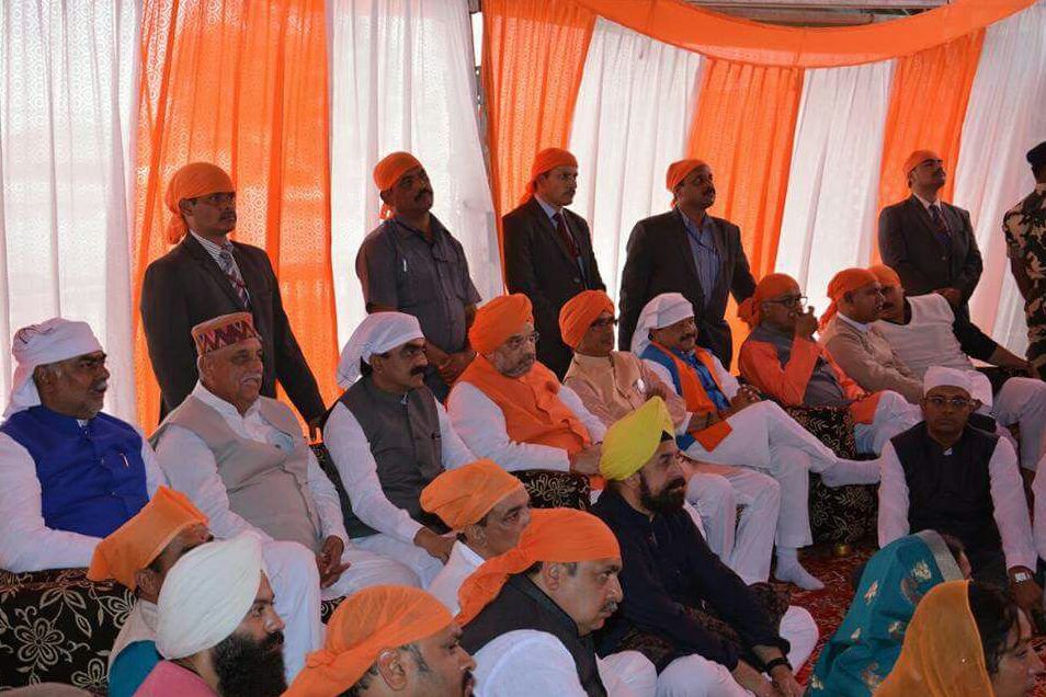 वाहे गुरु जी दा खालसा, वाहे गुरु जी दी फतेह...
#GuruNanakJayanti #gurupurab 
<a href="/CMMadhyaPradesh/">Chief Minister, MP</a> <a href="/ChouhanShivraj/">Shivraj Singh Chouhan</a> @NandKumarSinghC 
<a href="/rshuklabjp/">Rajendra Shukla</a>