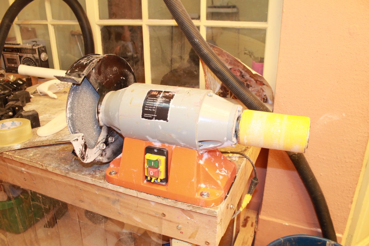 FUNPROBO's tweet image. In order to keep costs down, and best use #donations, basic machines are used to fabricate the #prosthetic limbs in our clinic in #Bolivia