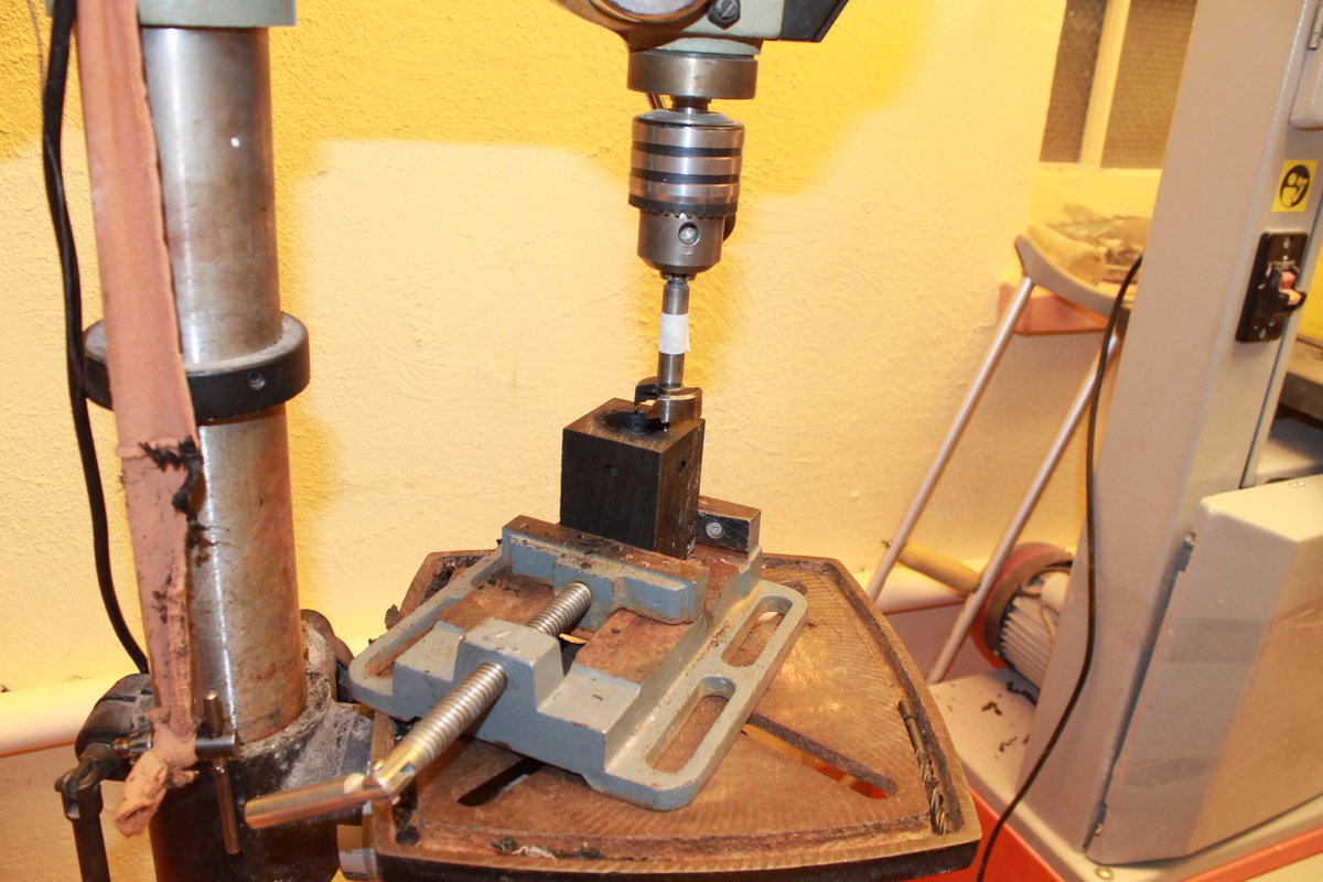 FUNPROBO's tweet image. In order to keep costs down, and best use #donations, basic machines are used to fabricate the #prosthetic limbs in our clinic in #Bolivia