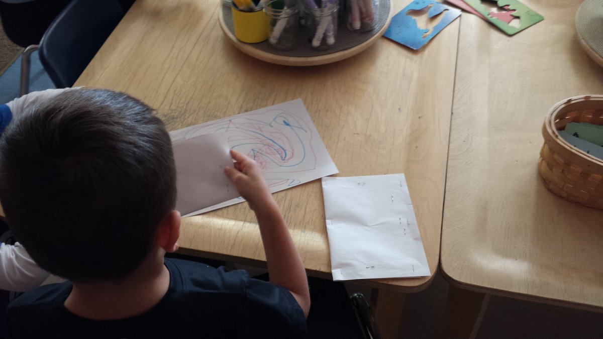 MrsMarinuzzo's tweet photo. Kinders were excited this week creating small books during thinking and learning time! #learninginplay #stsmm https://t.co/AWQBebYqcb