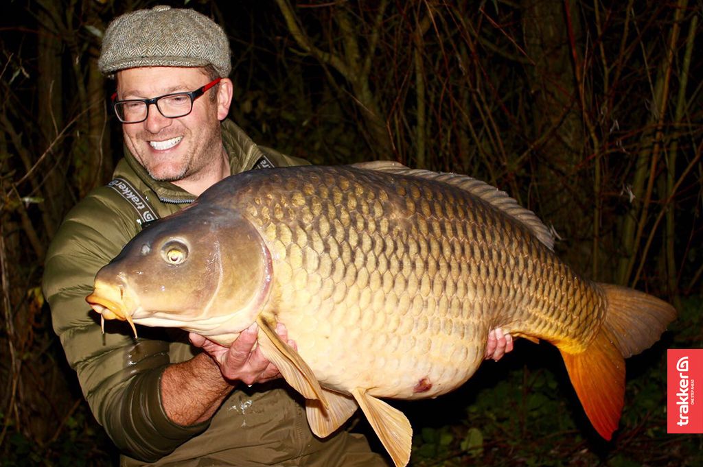 Our Sales &amp; Marketing manager Jerry Bridger with his second 50lb+ common from a recent week spent fishing in France.
#TrakkerAtBows 🇫🇷🎣