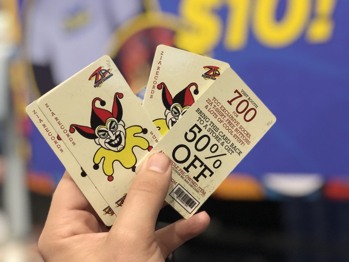 ZiaRecords's tweet photo. Tucson! We’re live at @TucsonComiCon! Stop by for our batty con exclusive shirt & socks & a sweet discount card for our Tucson store! #TCC17 https://t.co/DOSKFxM7Za